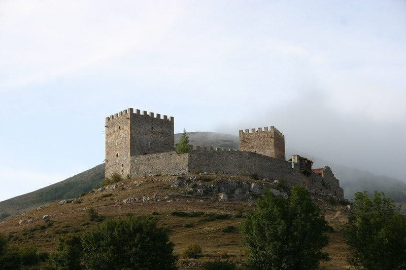 10 castillos alucinantes de España, uno sale en Juego de Tronos