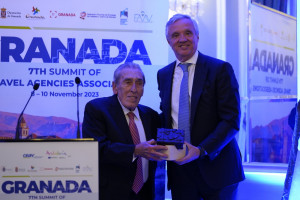 CEAV premia a Pedro Iriondo y a la empresa Clisol Turismo Agrícola 