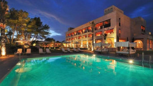El fondo L&R invierte 17 M € y busca operador para su hotel en Marbella