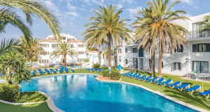 Vibra Hotels entra en Menorca con tres hoteles en gestión