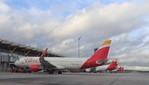 Iberia Express: vuelos nocturnos entre Madrid y Canarias en Navidad