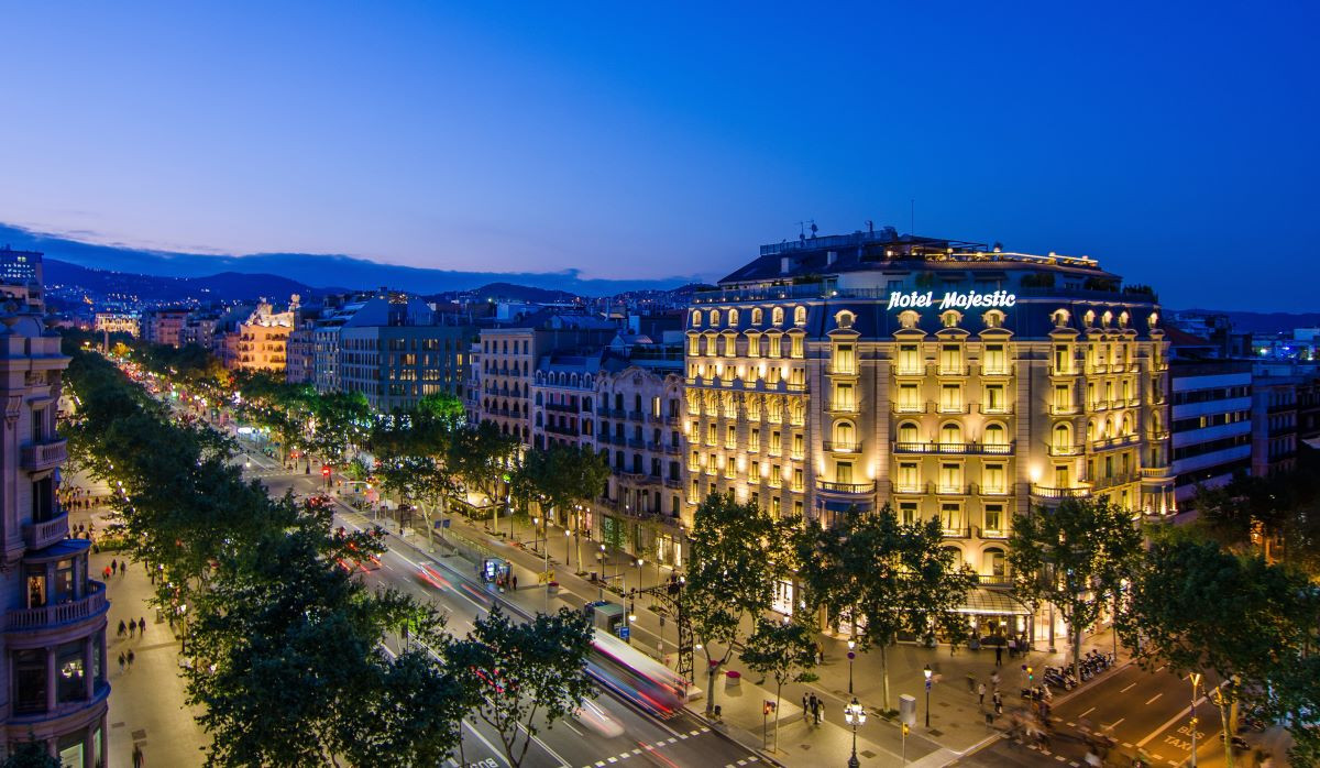 Hoteles de lujo de Barcelona: programa navideño más allá de la gastronomía