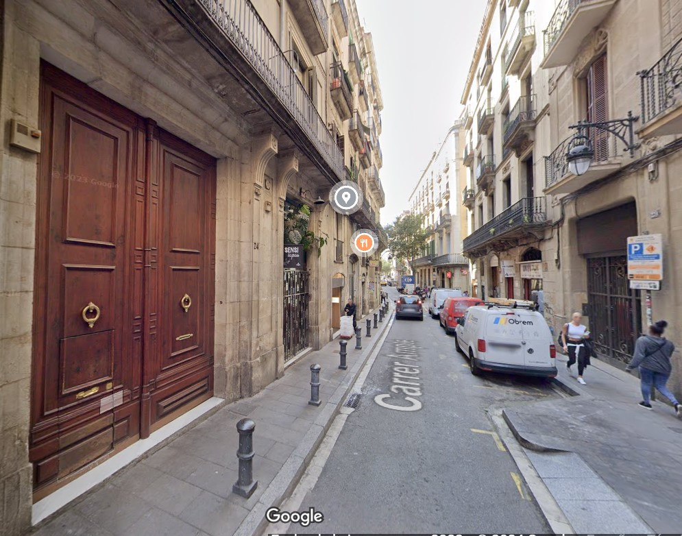 Un edificio entero de Barcelona se alquilaba ilegalmente como alojamiento