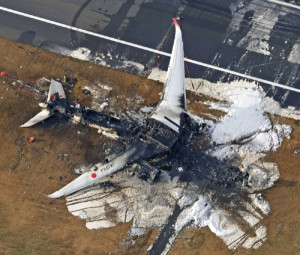 Detalles previos a la mortal colisión en el Aeropuerto de Tokio-Haneda