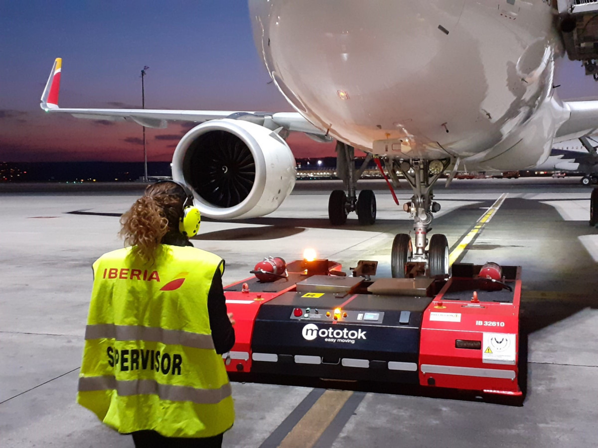 Iberia propone crear una empresa de handling pero con menos plantilla