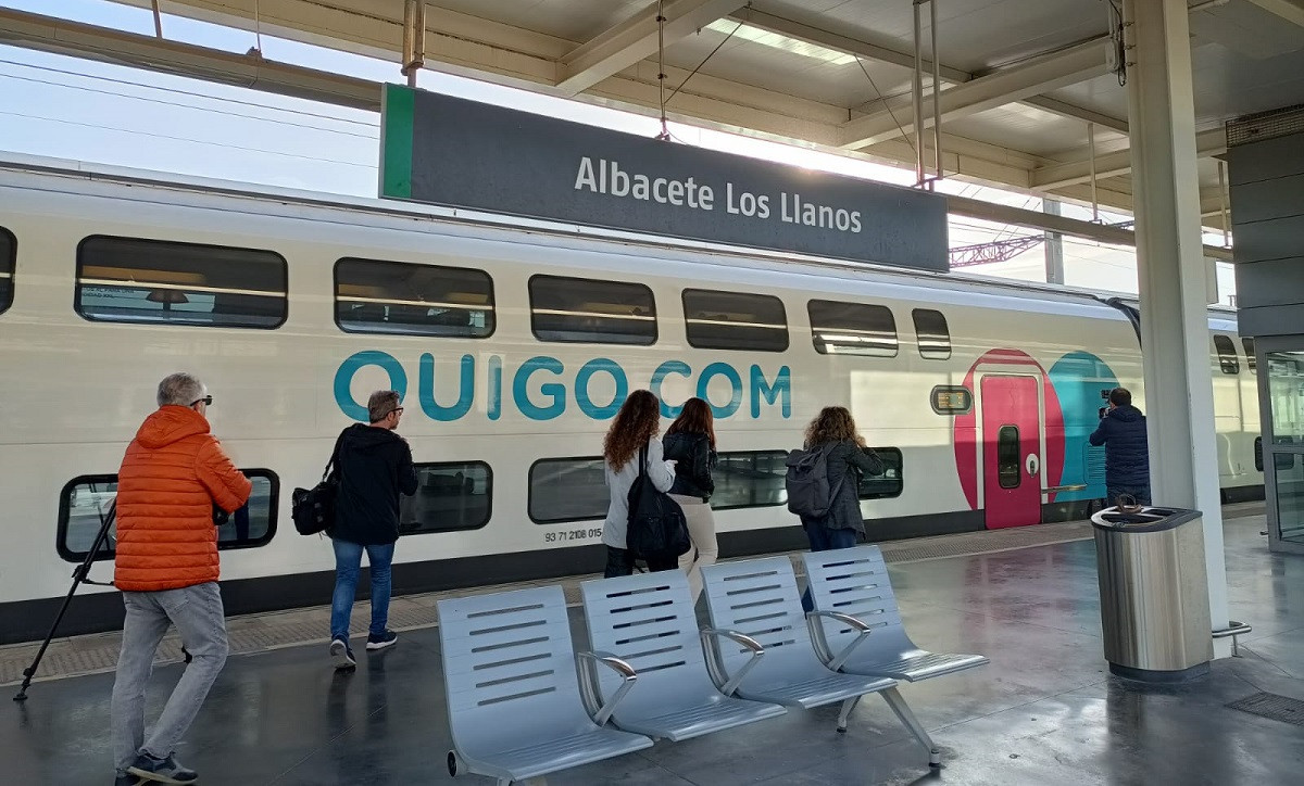 Ouigo prevé operar hasta 9 destinos más en 2024, incluidas Sevilla y Málaga