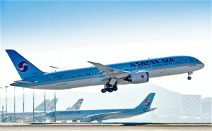 Europa da el ok a la fusión Korean Air-Asiana y protege vuelos con El Prat