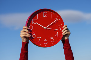 Cambio de hora: ¿cuándo es? Y, ¿se atrasa o adelanta el reloj?