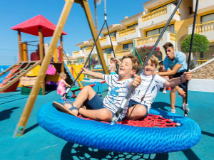Estos son los mejores hoteles para viajar con niños en 2024