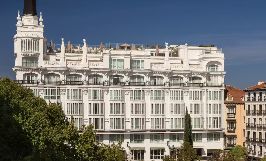 ¿El hotel Reina Victoria de Madrid cambiará de gestor? 