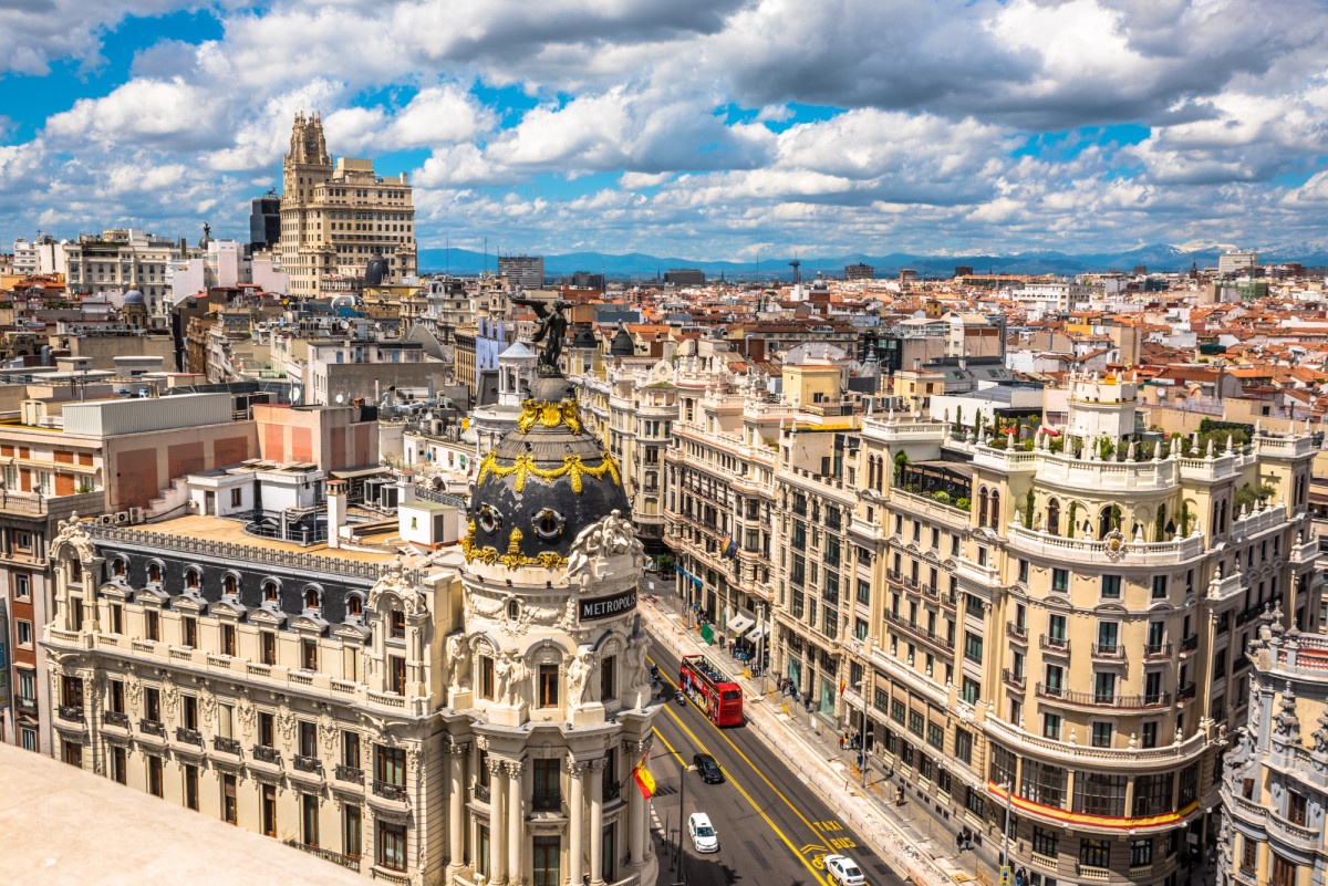Las viviendas de uso turístico aportaron 2.215 M € a Madrid en 2023