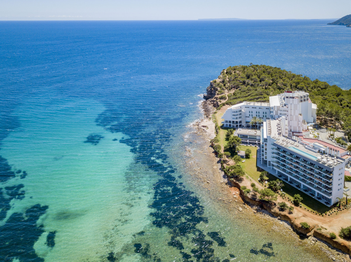 Meliá y Banca March abren en Ibiza el hotel fruto de su alianza estratégica
