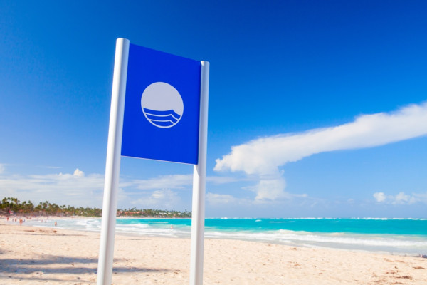 La Bandera Azul ondeará en 638 playas de España, líder mundial