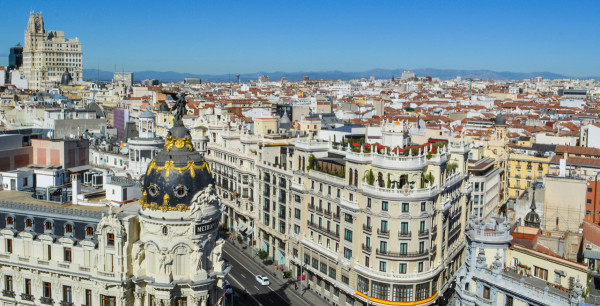 Almeida descarta que, por ahora, haya una tasa turística en Madrid