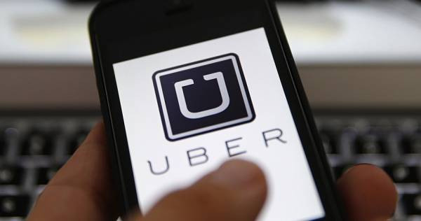 Multa de 290 M€ a Uber por transferir datos de conductores 