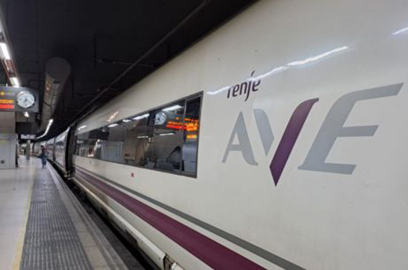 Trenes AVE a Galicia y Asturias desde Madrid: cuántos trenes habrá al día