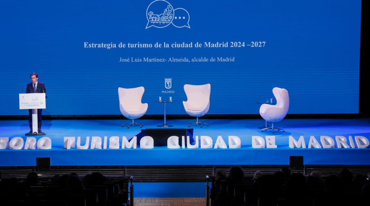 El alcalde de Madrid apoya la fusión Iberia-Air Europa como operación país