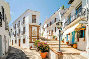 Andalucía da de baja 2.000 pisos turísticos por incumplir la normativa