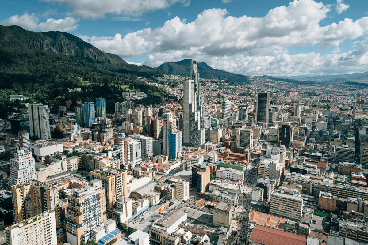 Estas cinco aerolíneas se disputan el trono de la ruta Madrid-Bogotá