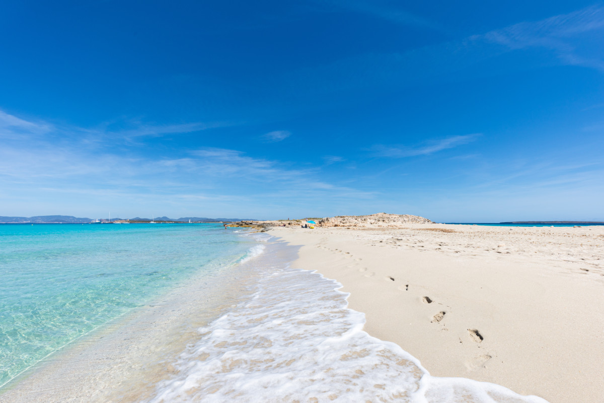 Las mejores (y más bonitas) playas para viajar este verano de España