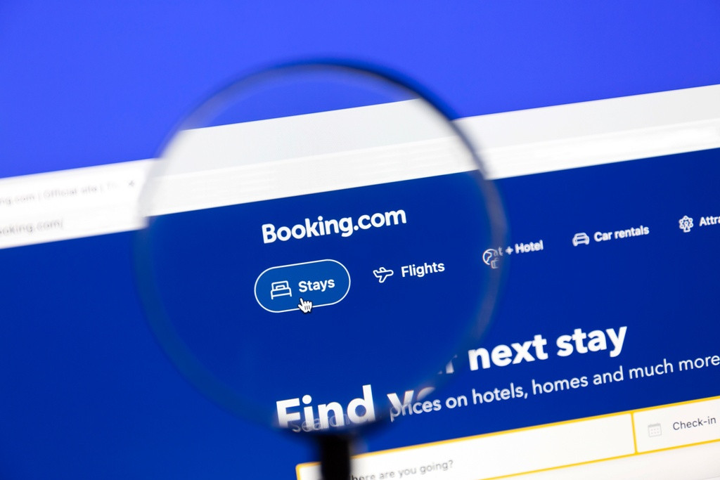 La CNMC multa a Booking.com con 413 millones €