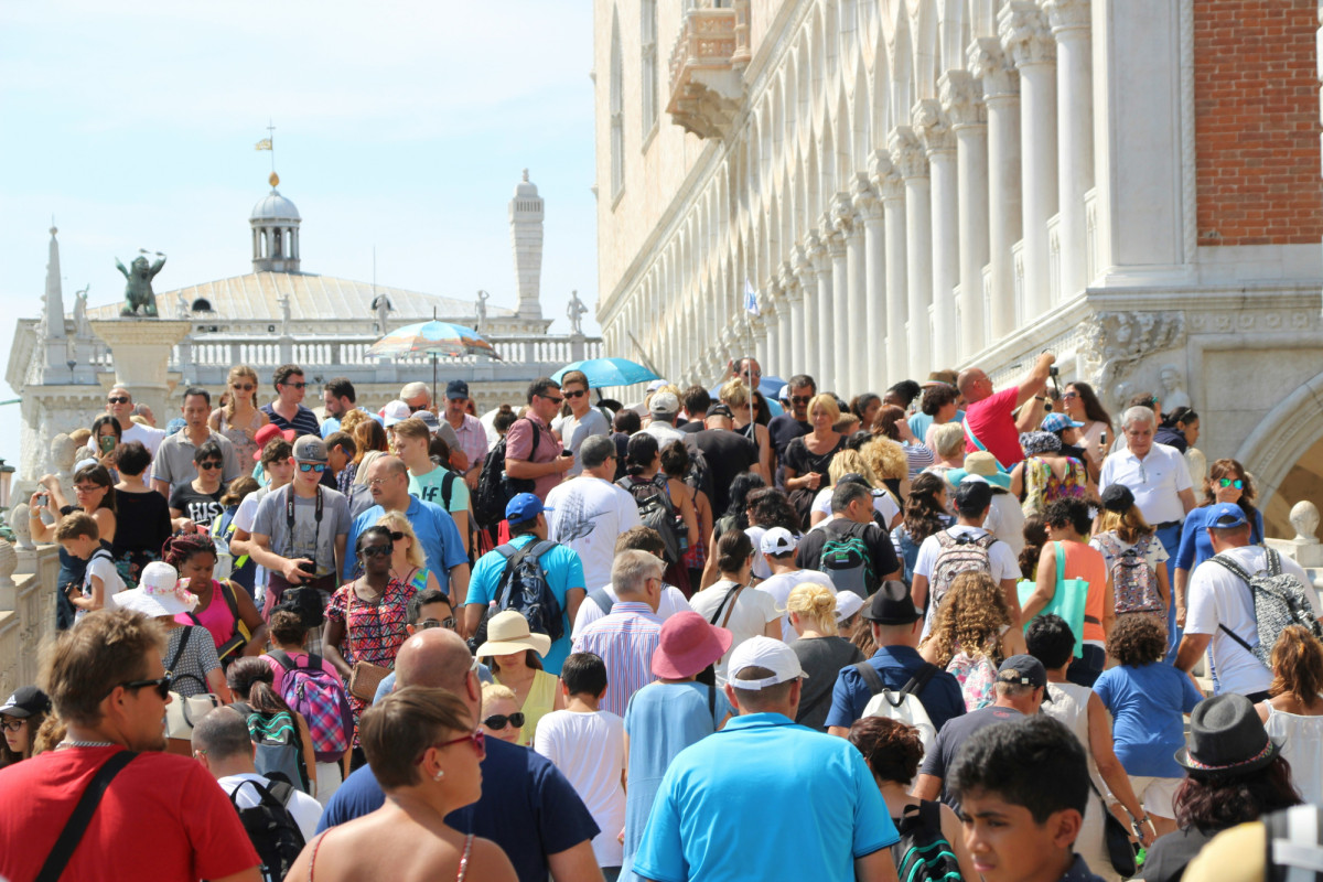 Venecia: Límite a grupos de 25 turistas con guía y sin altavoces