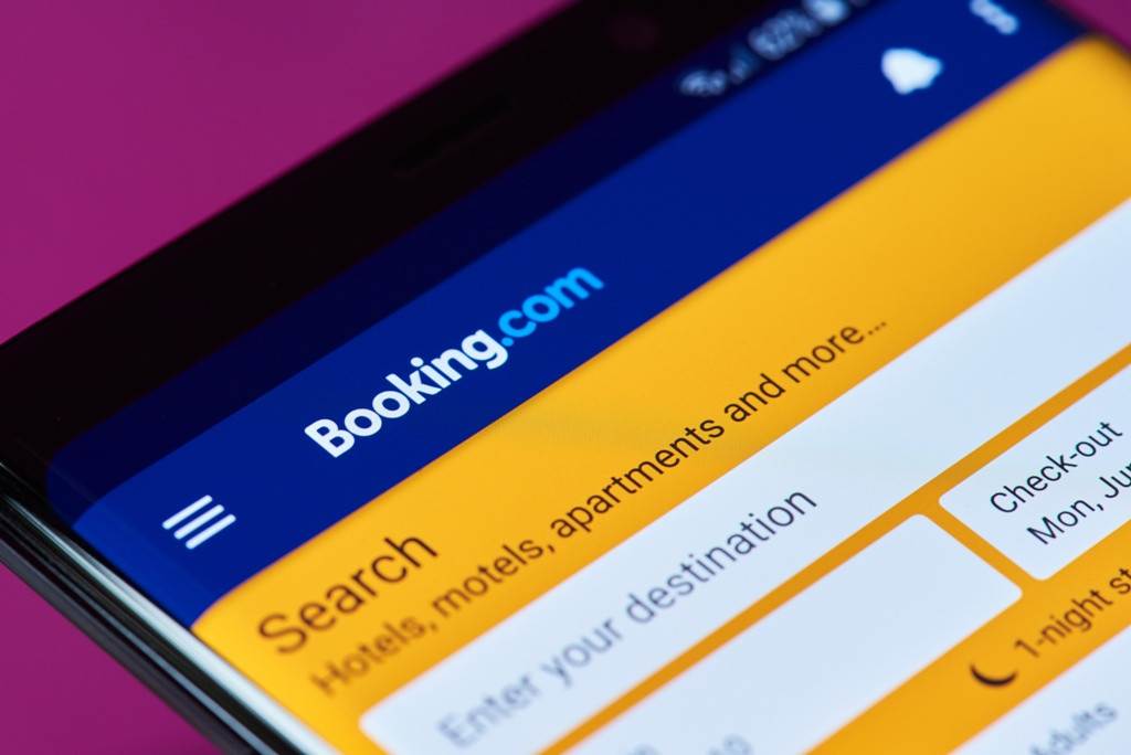 Multa a Booking ¿Qué escenarios se abren para hoteles y competidores?