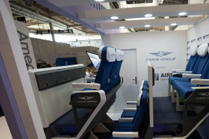 Asientos en doble altura: ¿solución para estirar las piernas en el avión?