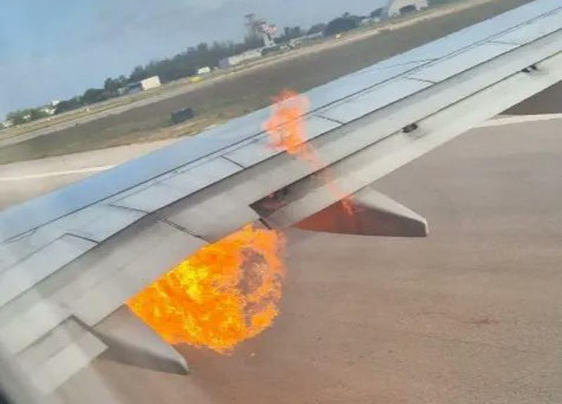 Casi 200 pasajeros evacuados de un avión de Ryanair por un incendio