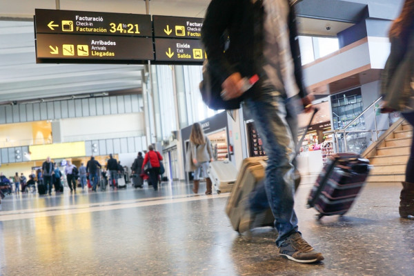 Qué aeropuertos españoles incrementan más la oferta de plazas este invierno