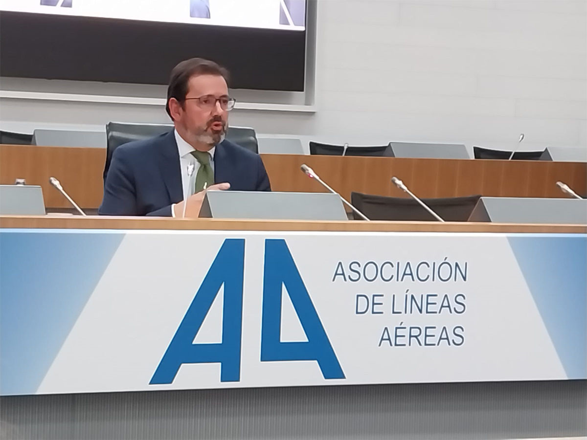 La oferta aérea a Canarias y Andalucía, la que más despega en invierno