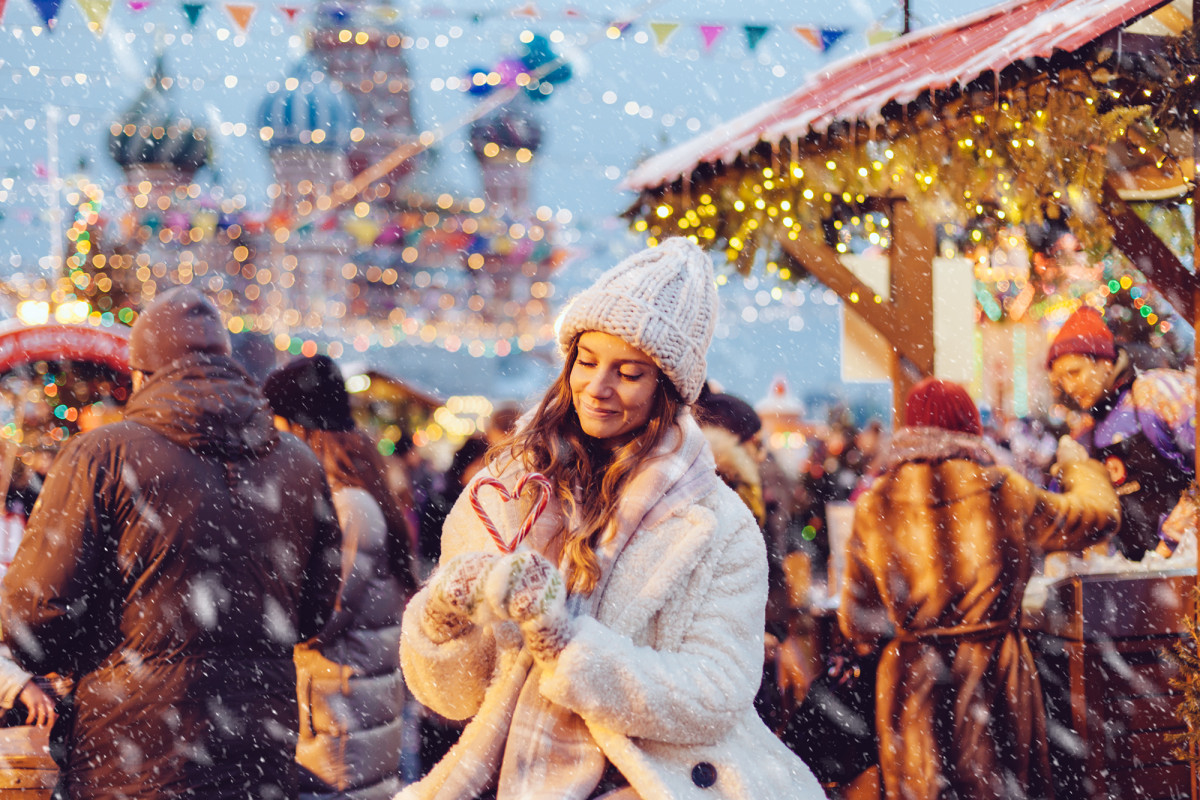 Descubre la magia de los mercadillos navideños con Smytravel