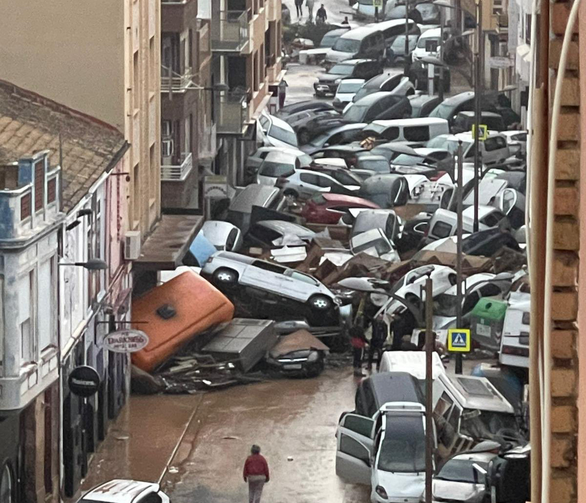 DANA en Valencia con pasajeros afectados en trenes, aeropuerto y carreteras