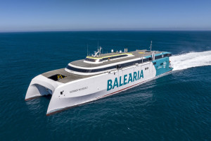 Baleària estrena su nuevo 'fast ferry' en la ruta Ceuta-Algeciras