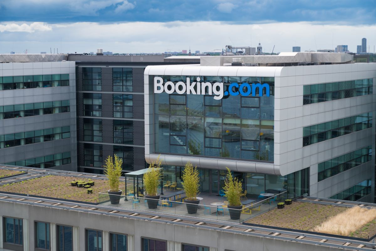 Cómo responde Booking a la demanda colectiva de los hoteleros