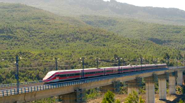 Viajes en tren al alza: la Alta Velocidad atrae 3,7 millones de usuarios