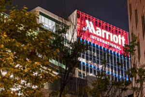Marriott sortea la incertidumbre económica y gana un 18% más