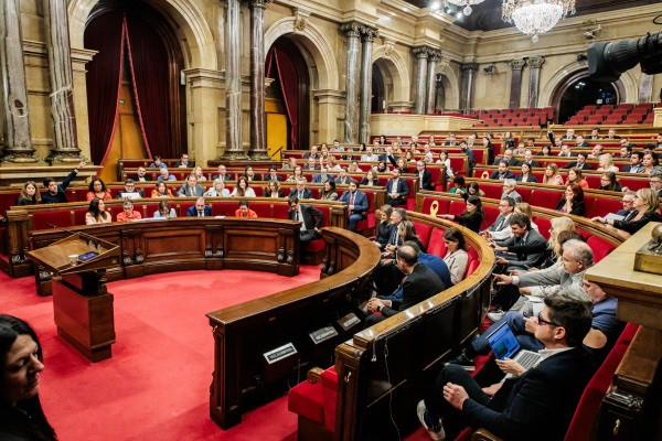 Inseguridad jurídica tras la subida de la tasa turística en Cataluña