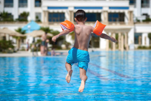 ¿Qué está frenando las reservas de las familias para el verano?