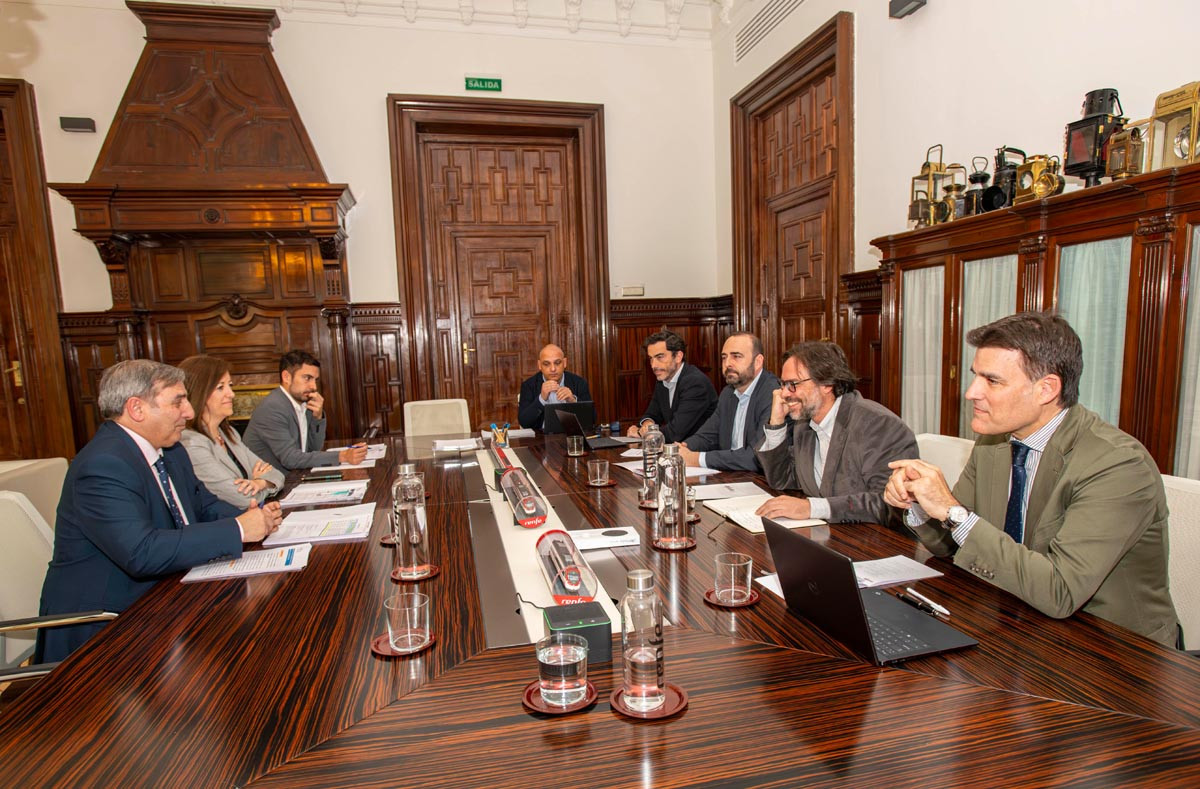 El lío del AVE a Galicia que enfrenta a Renfe con Castilla y León