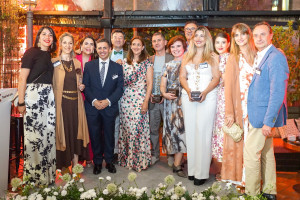 Tourism & Law reconoce la fidelidad y el compromiso de sus clientes