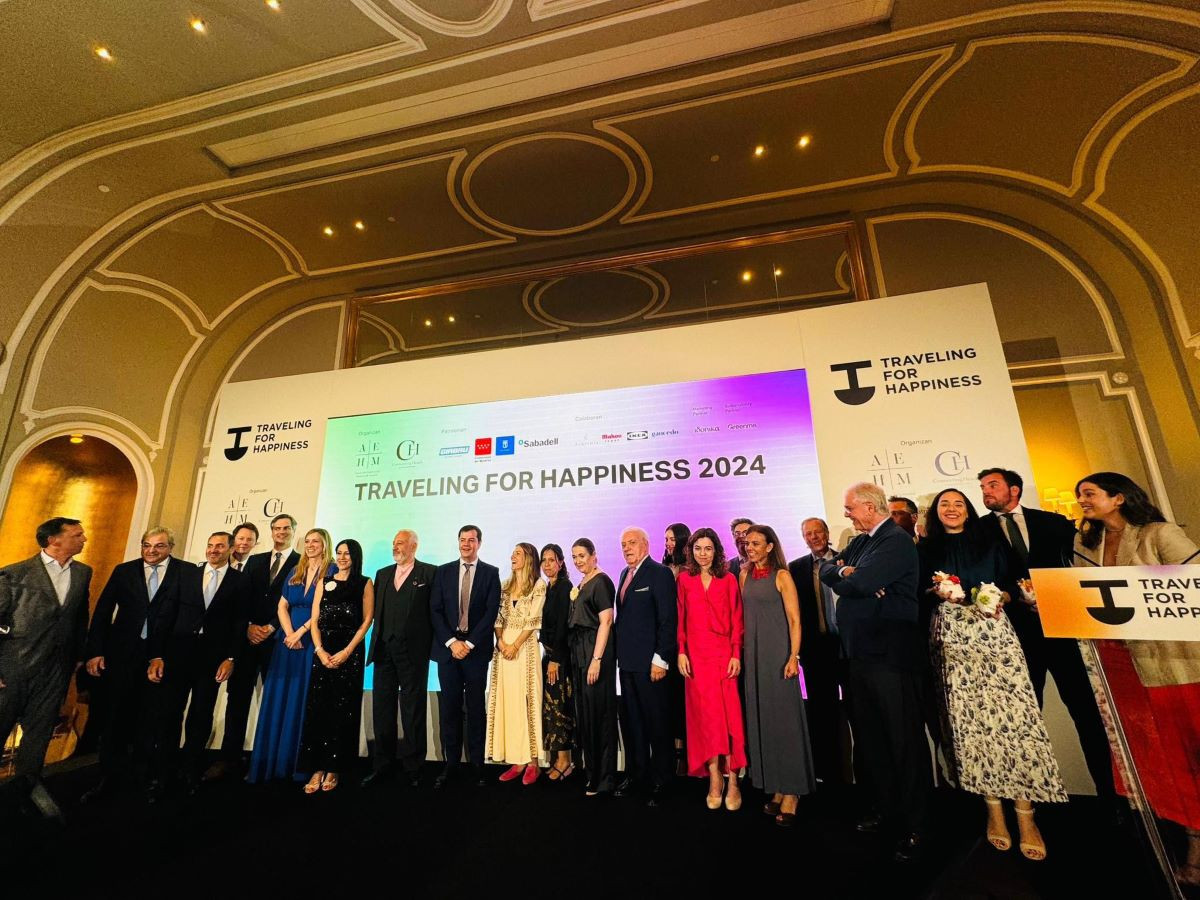 Quiénes han sido los galardonados con los premios Traveling for Happiness