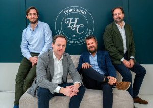 HolaCamp levanta 21 M € con el Fondo Smart de Banco Santander