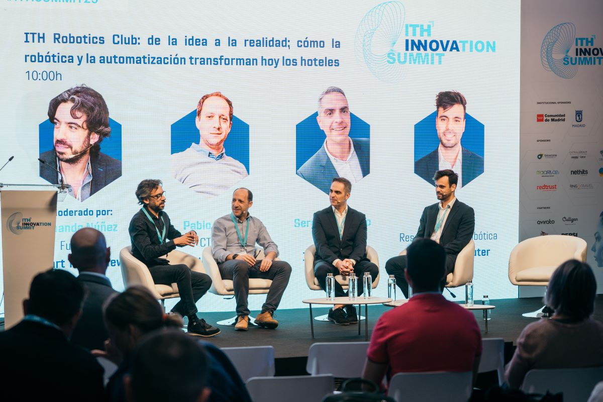 Cómo incorporar robots en hoteles lidiando con la resistencia al cambio