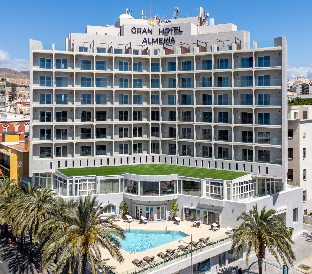 Ohtels reabre el Gran Hotel Almería tras una reforma integral