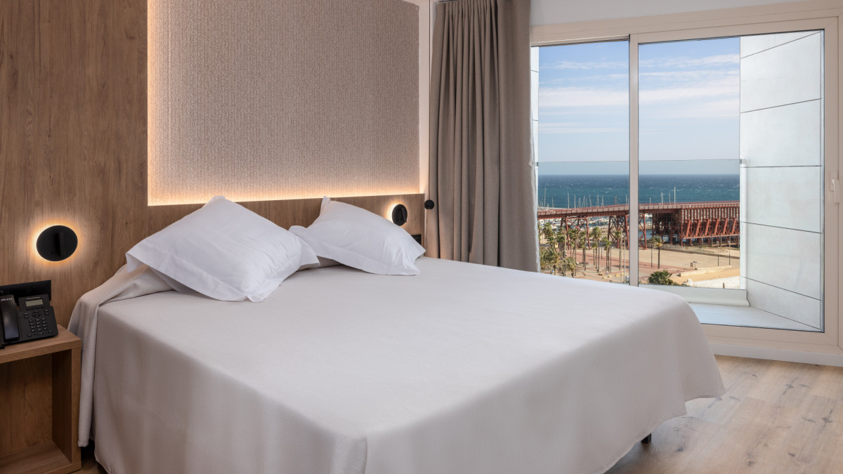Ohtels reabre el Gran Hotel Almería tras una reforma integral