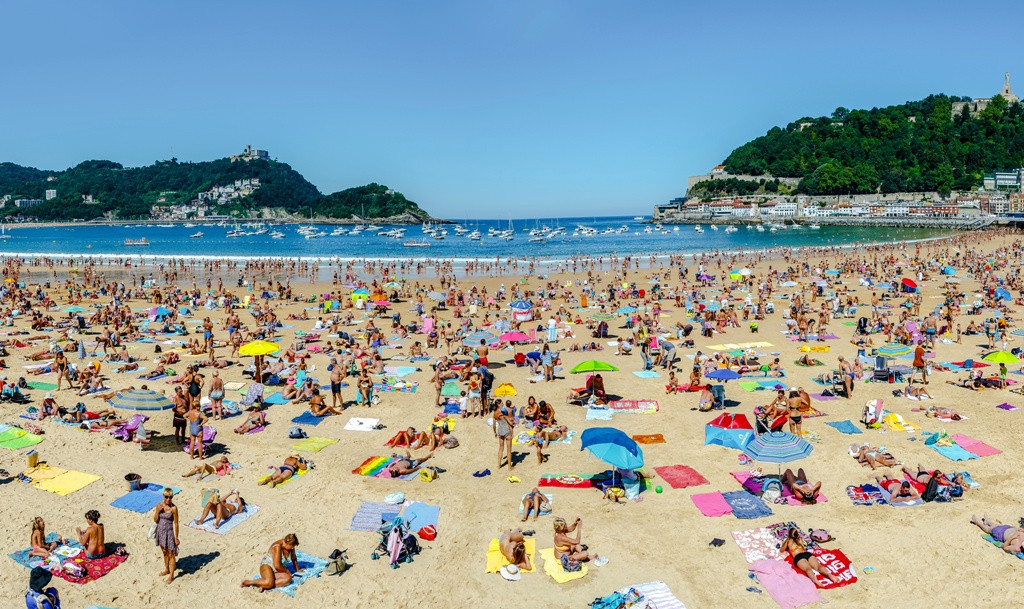 Última hora de verano 2025: suben reservas en Galicia, Euskadi y Murcia