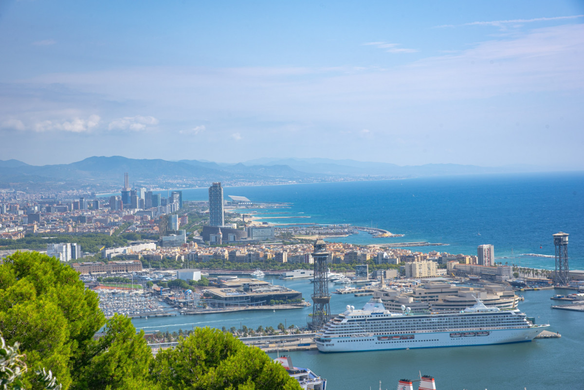 Barcelona pone coto a los cruceros eliminando dos terminales 