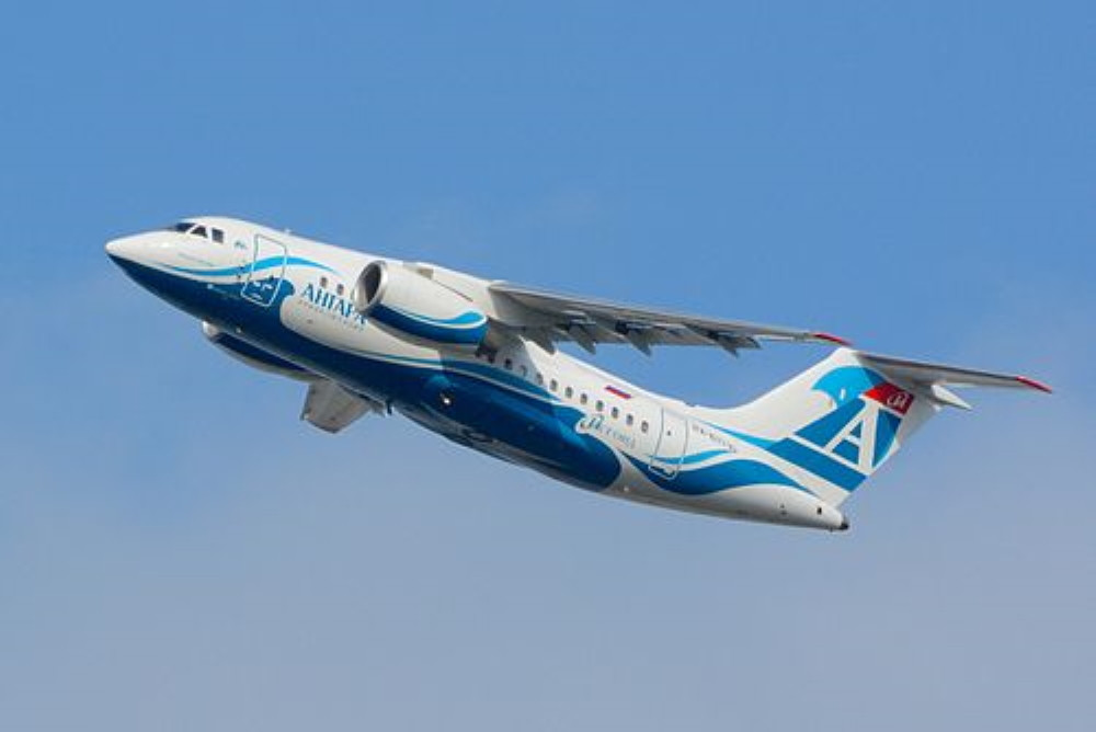 Se estrella en Rusia un avión de Angara Airlines con cerca de 50 pasajeros