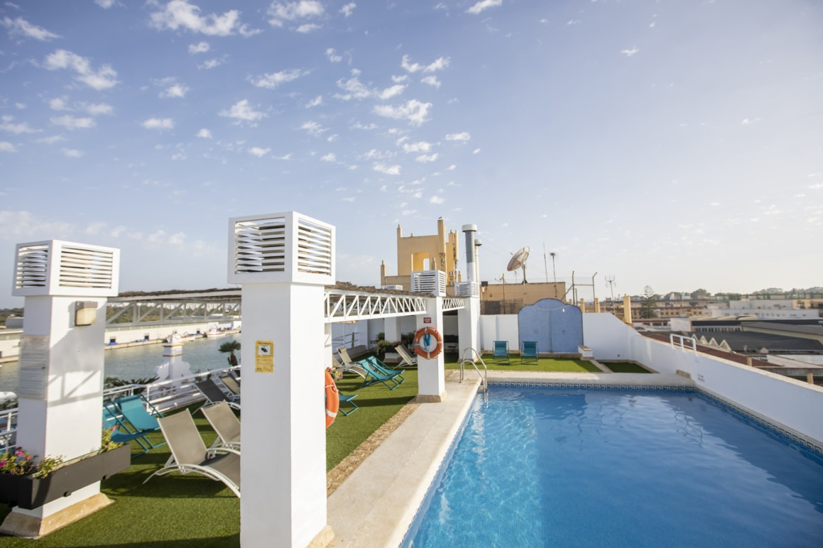 Mazabi vende 3 hoteles estratégicos en Madrid, Sevilla y Cádiz